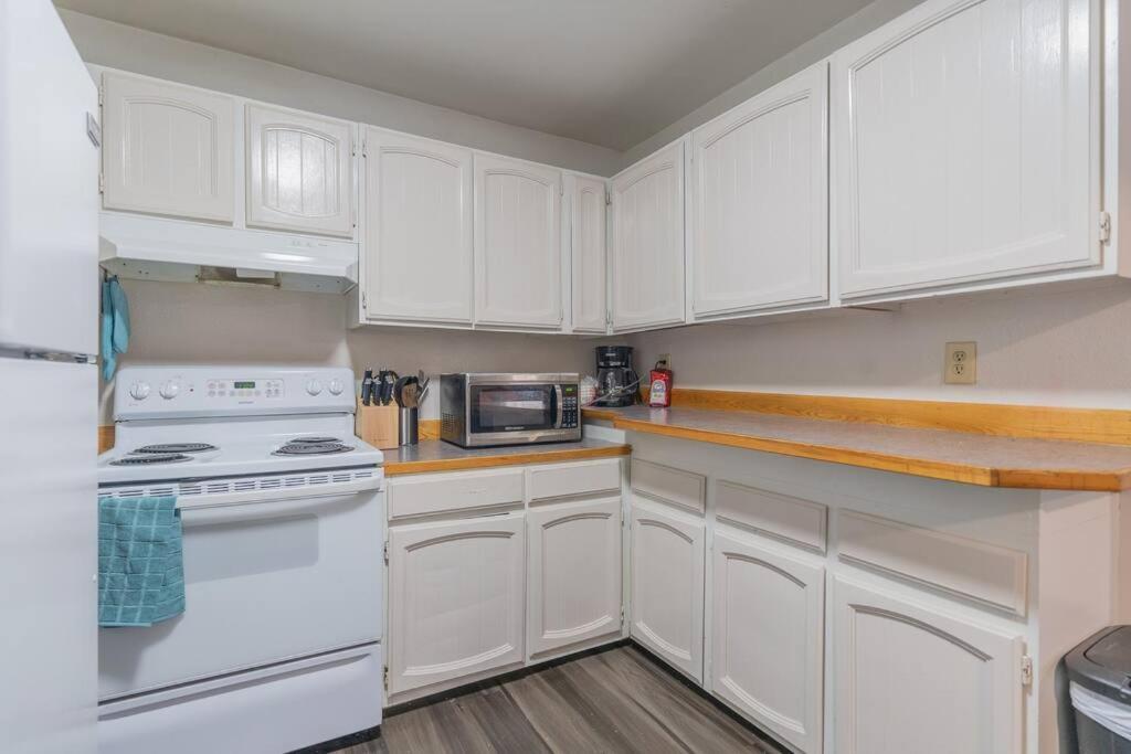 Hospital Heights Hideaway Apartment Fairbanks Exterior foto
