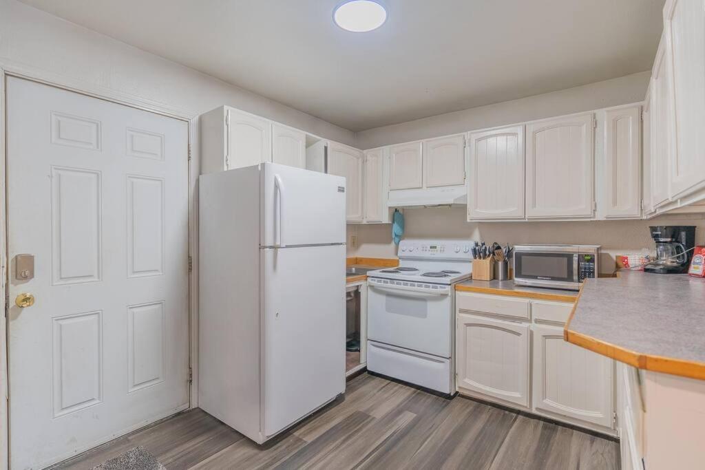 Hospital Heights Hideaway Apartment Fairbanks Exterior foto